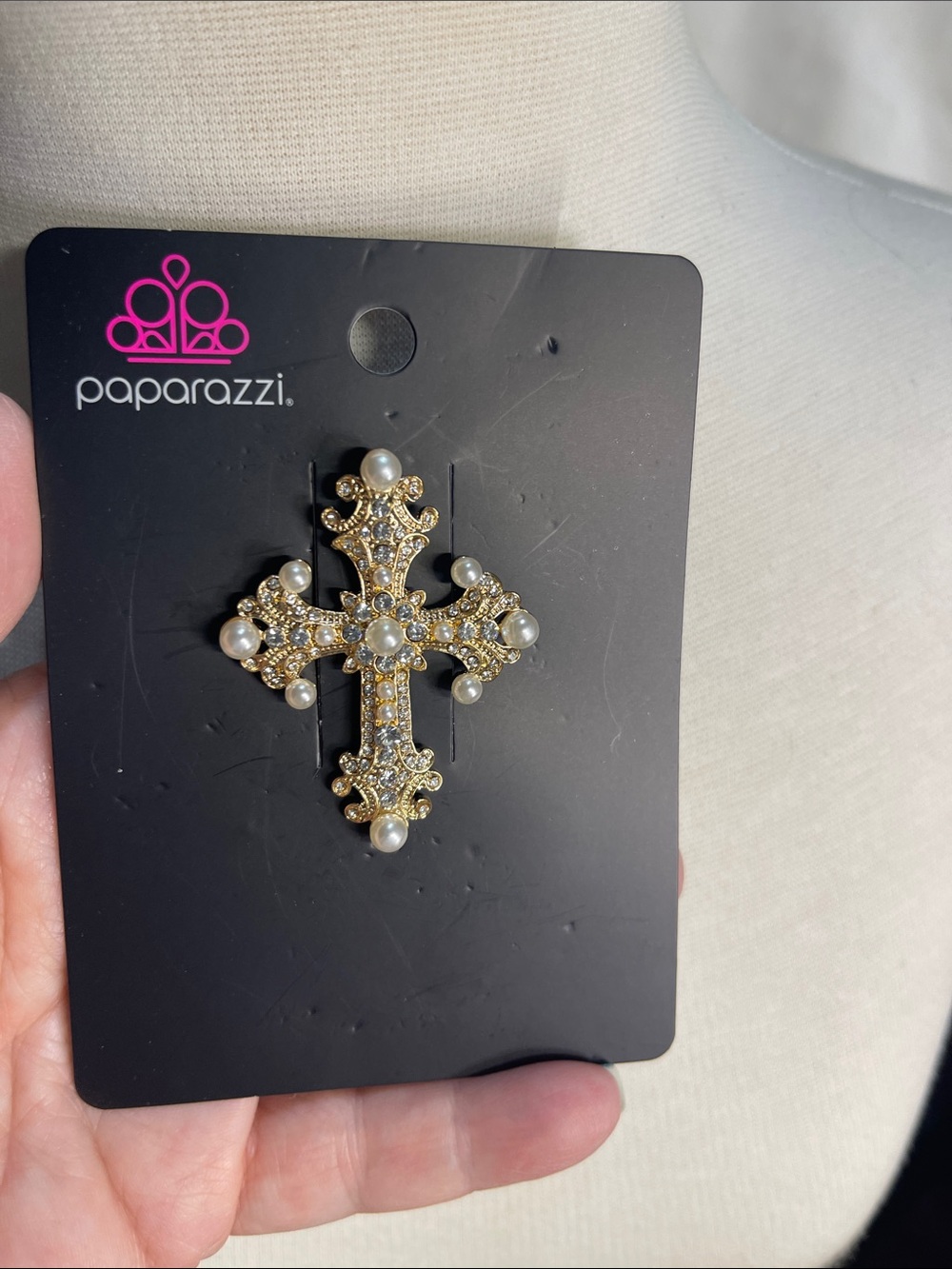 Paparazzi Gold Rhinestone & Pearl Cross Brooch. BNWT